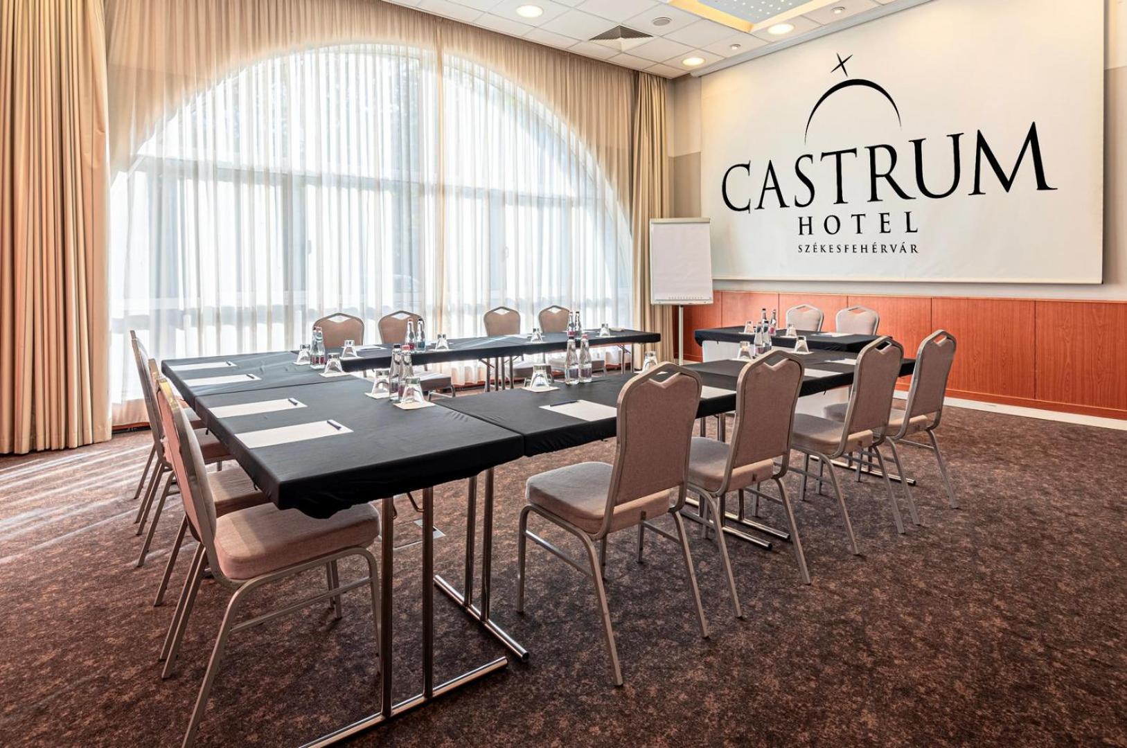 Castrum Hotel Секешфехервар Экстерьер фото
